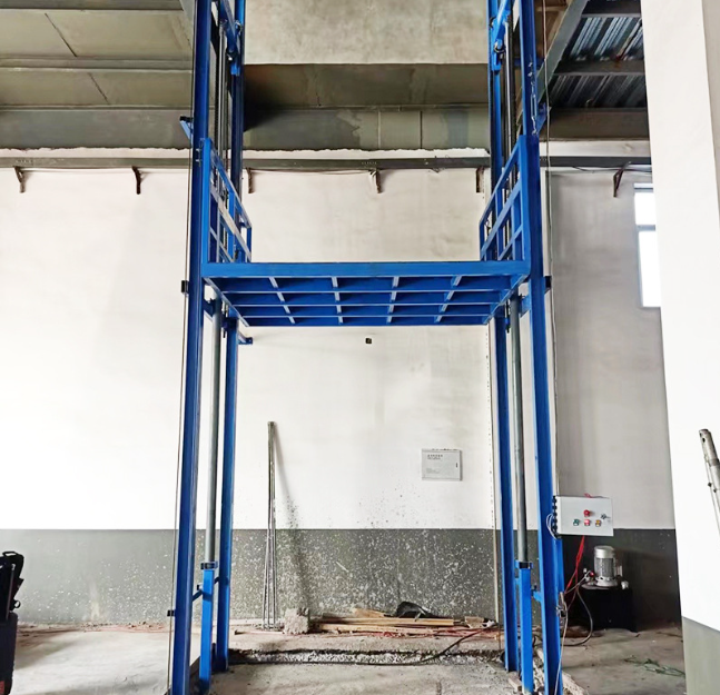 长征镇升降平台安装常见问题及防控措施